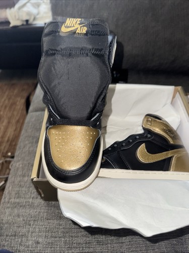 Air Jordan Retro 1 Size 10 Men’s - photo 4