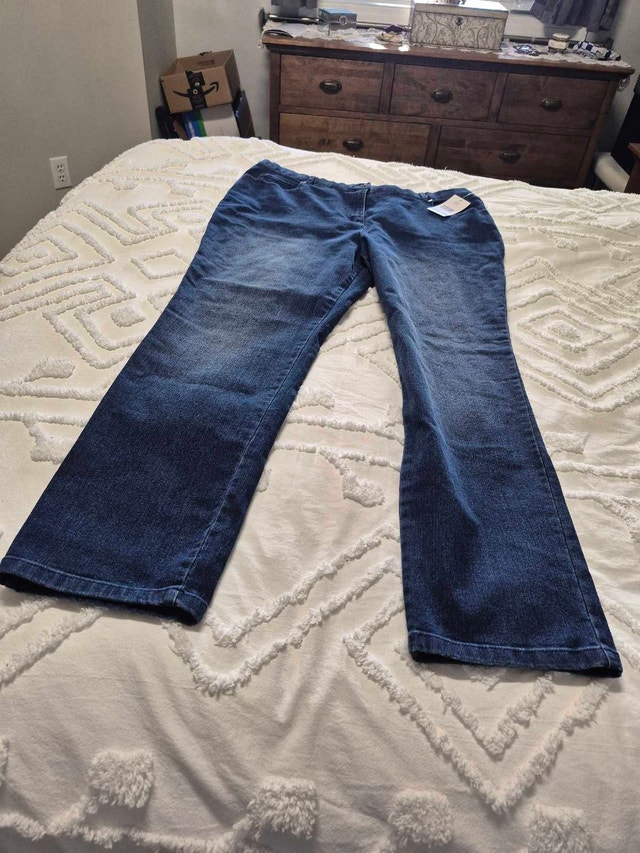 Ladies Alia Jeans - Brand New