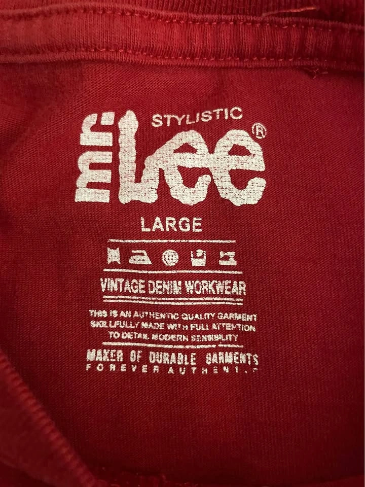 Stylistic Graphic Mr Lee’s Shirt - Red - photo 3
