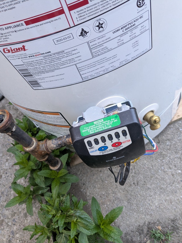 Extra-Large Gas Water Heater For Sale - photo 4