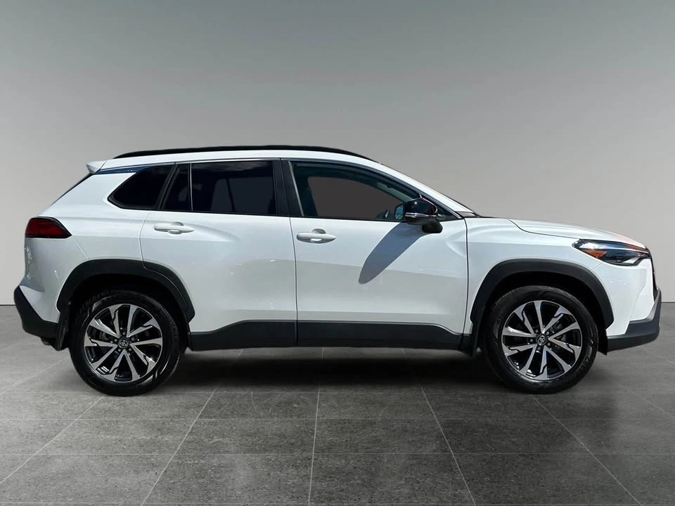 2025 Toyota Corolla Cross - photo 3
