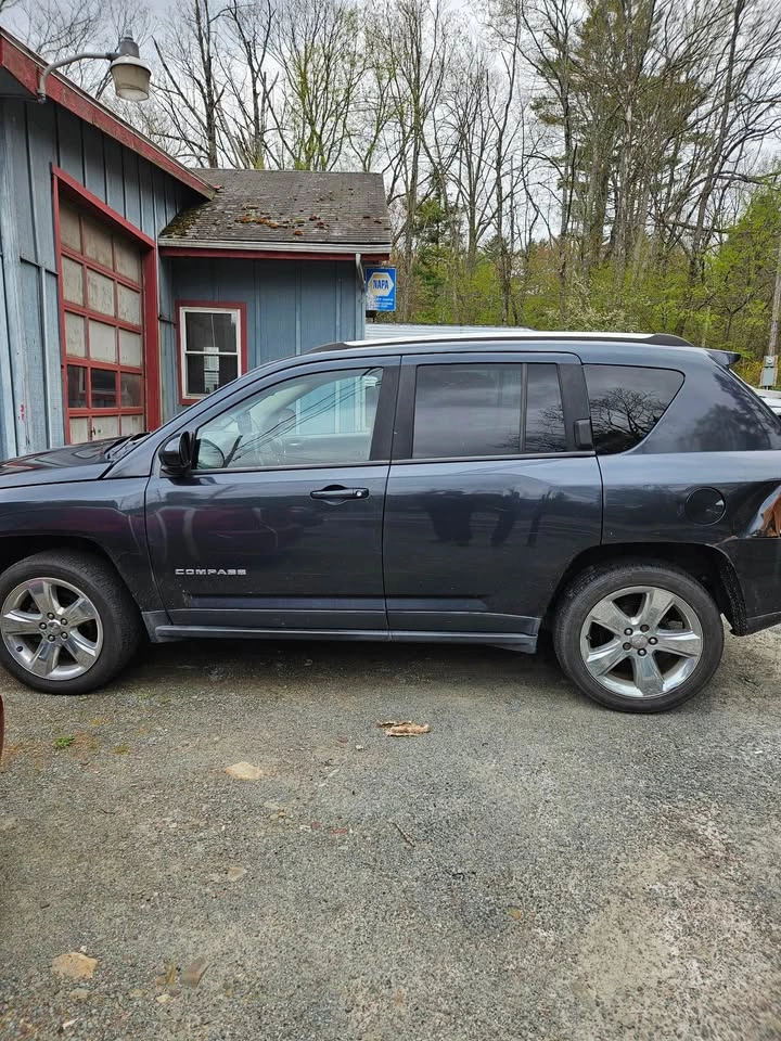 2014 Jeep Compass · Altitude Sport Utility 4D - photo 2