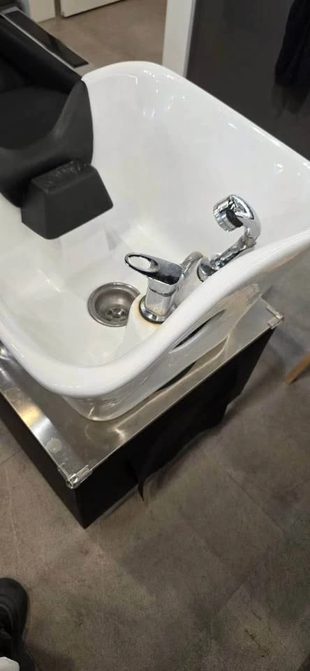 Professional Salon Shampoo Backwash Unit with Stool - photo 2
