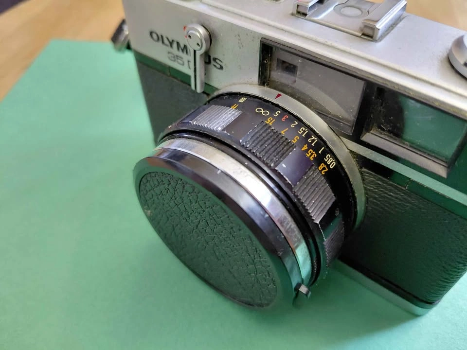 FOR SALE Vintage Olympus 35 DC Range Finder Camera - photo 3
