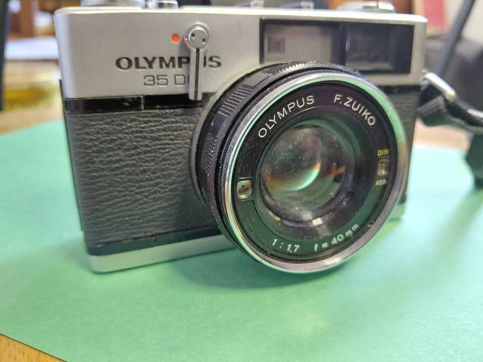 FOR SALE Vintage Olympus 35 DC Range Finder Camera - photo 5