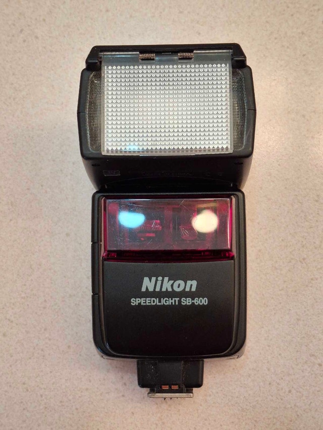 Nikon SB600 speedlight flash, fully functional - photo 3