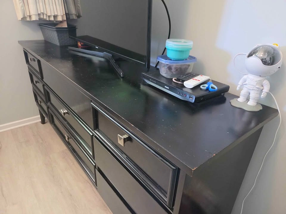 9 drawer dresser - photo 2