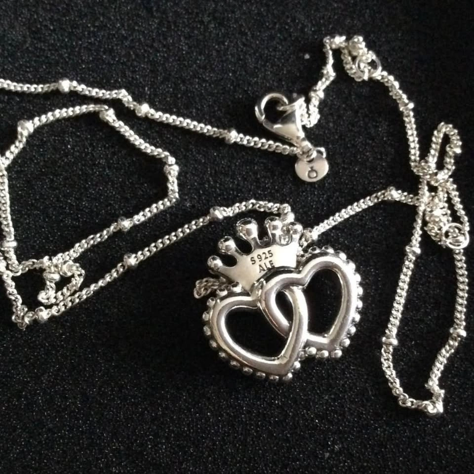 Retired Pandora 925 Crown & Interwined 2 hearts trade - photo 2