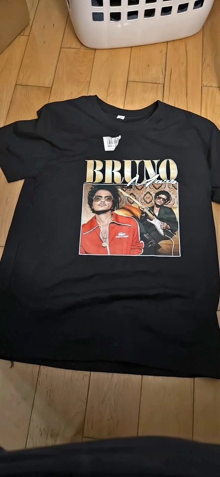 Brand new without tag womens medium Bruno mars tee