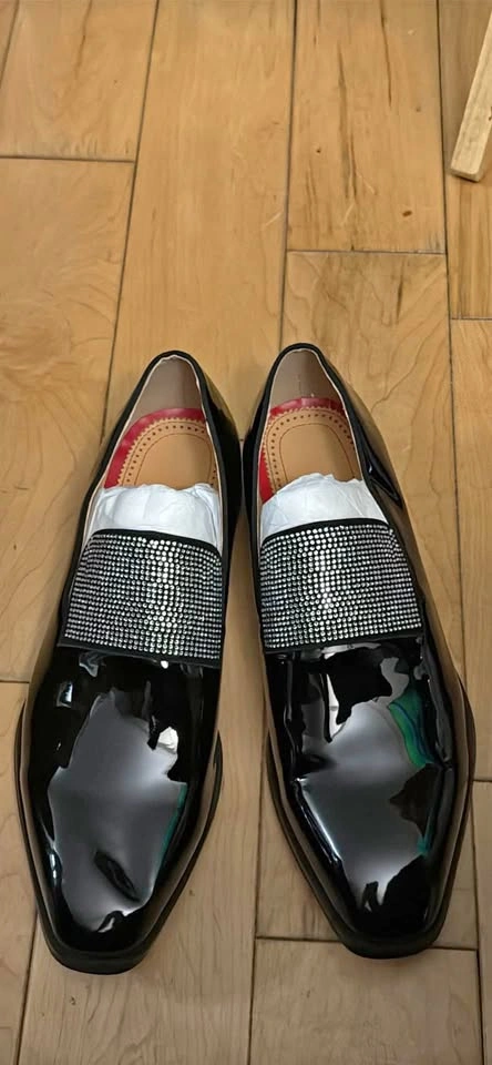 Brand new men’s dress shoes size 11 to 11.5 black with jewels