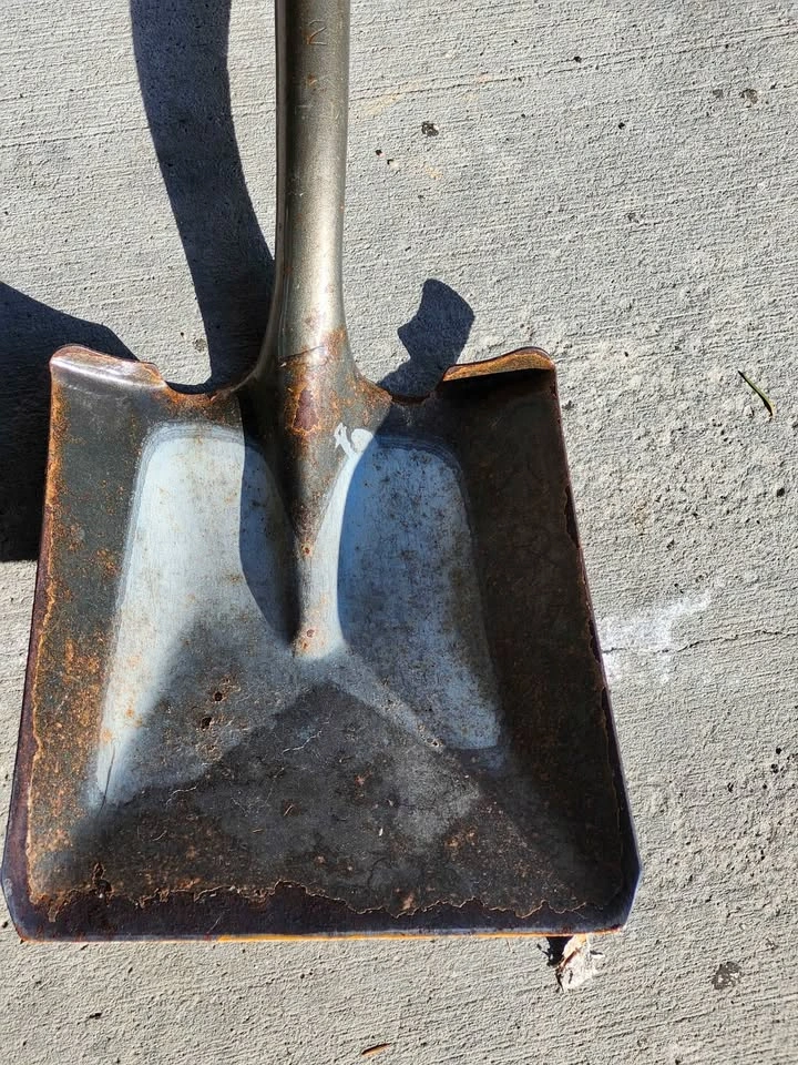 Heavy Duty Trench Shovel - photo 2