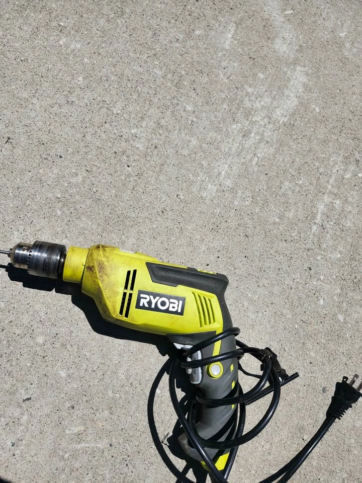 Ryobi corded drill - photo 2