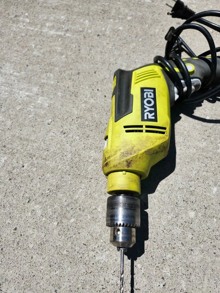 Ryobi corded drill - photo 3