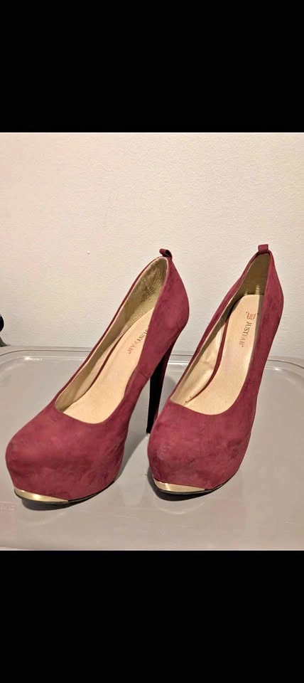 Women's Just Fab Cassia Stilettos Burgundy