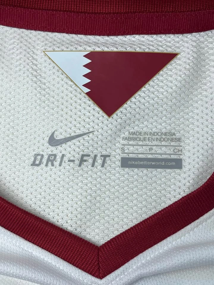 Nike Qatar National Team Jersey - photo 4