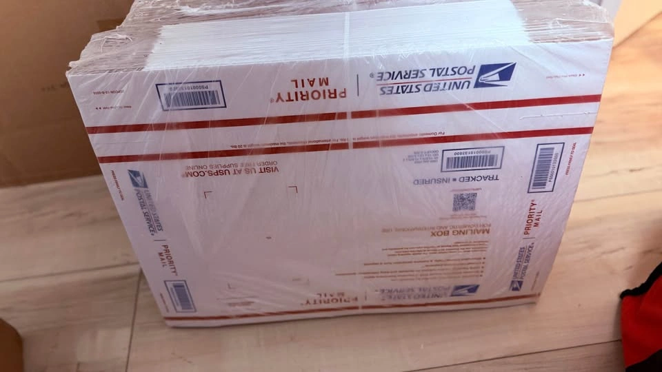 USPS Priority Mail Envelope And Boxes - photo 2