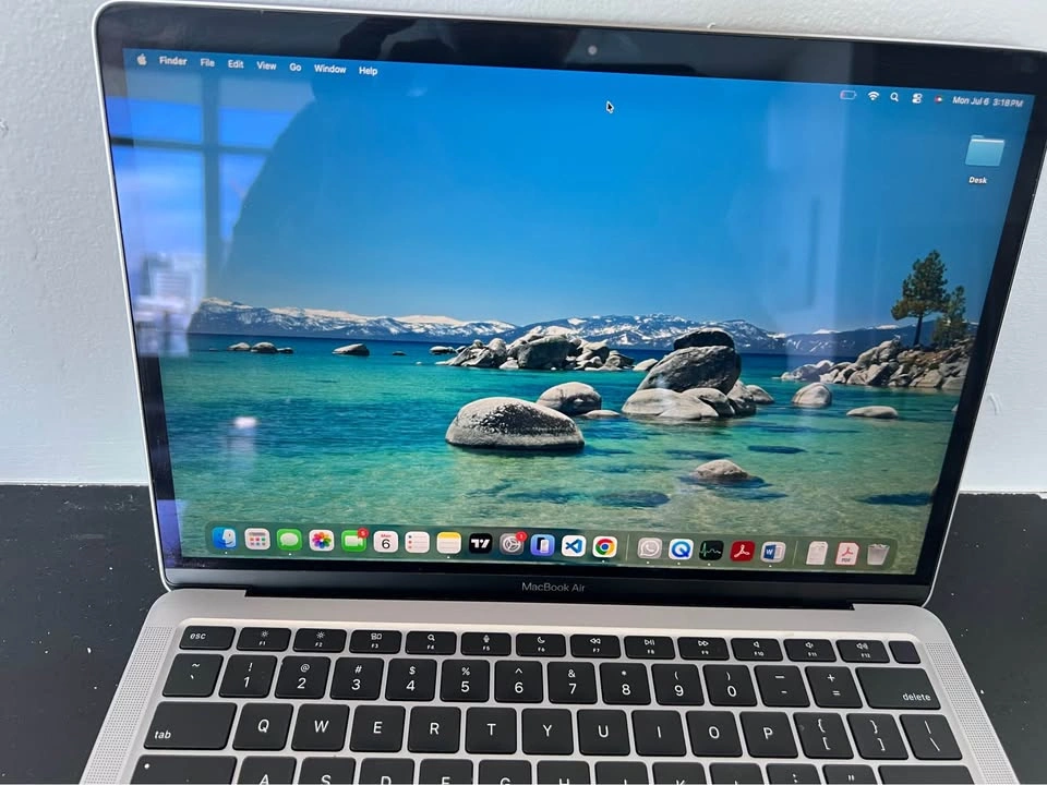 Apple MacBook Air M1 (2020) | 8GB RAM | Excellent Condition - photo 3