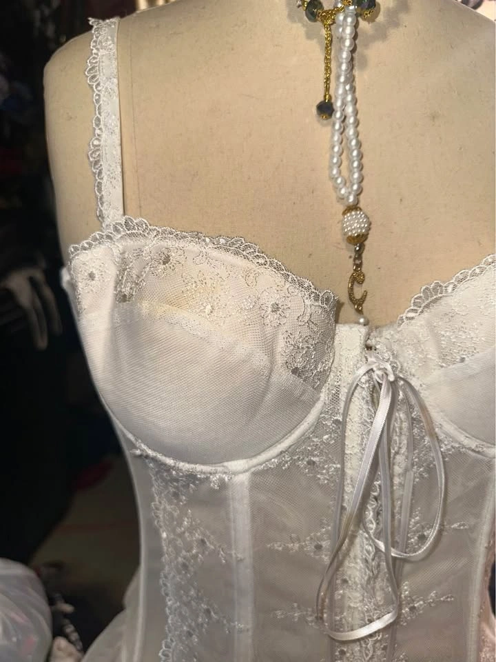 LA VIE EN ROSE WHITE LACE CORSET TOP - photo 2