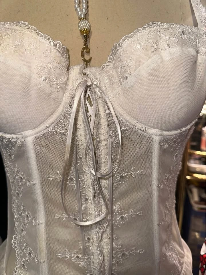 LA VIE EN ROSE WHITE LACE CORSET TOP - photo 3