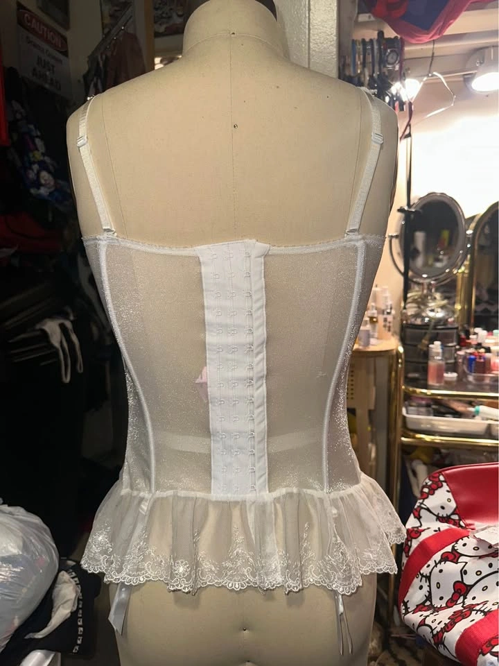 LA VIE EN ROSE WHITE LACE CORSET TOP - photo 5