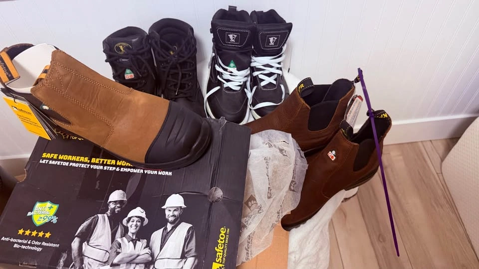 Safetoe and KPR CSA Approved Safety Work Boots (Sizes 9–11) - photo 3