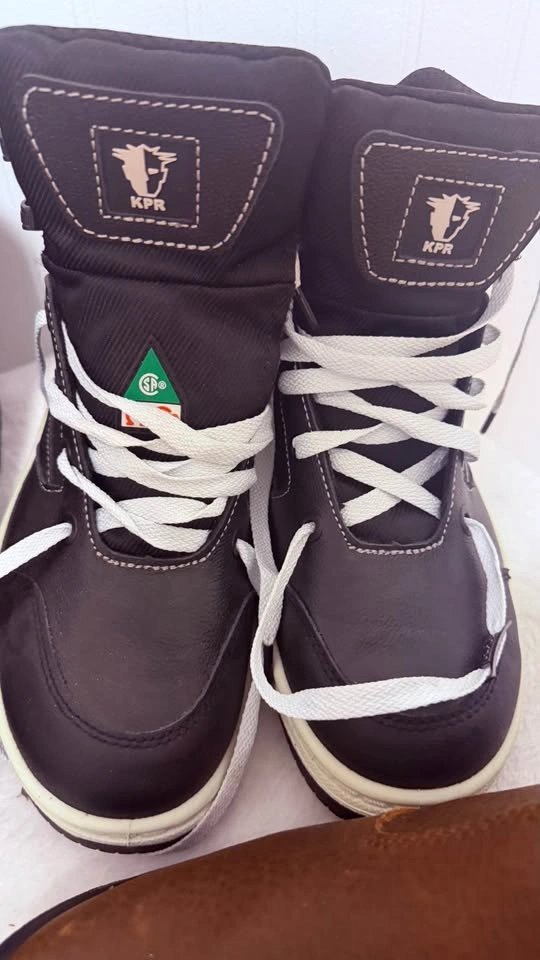 Safetoe and KPR CSA Approved Safety Work Boots (Sizes 9–11) - photo 4