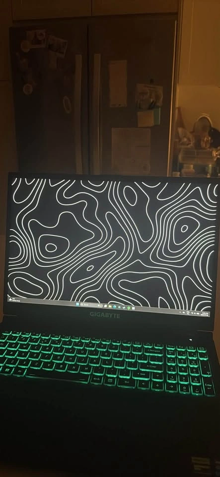 Gigabyte G6 4060 8GB Gaming Laptop NEES GONE - photo 4