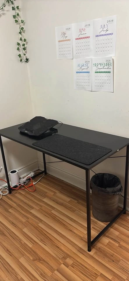 MOVING SALE - Work Desk Table - photo 2