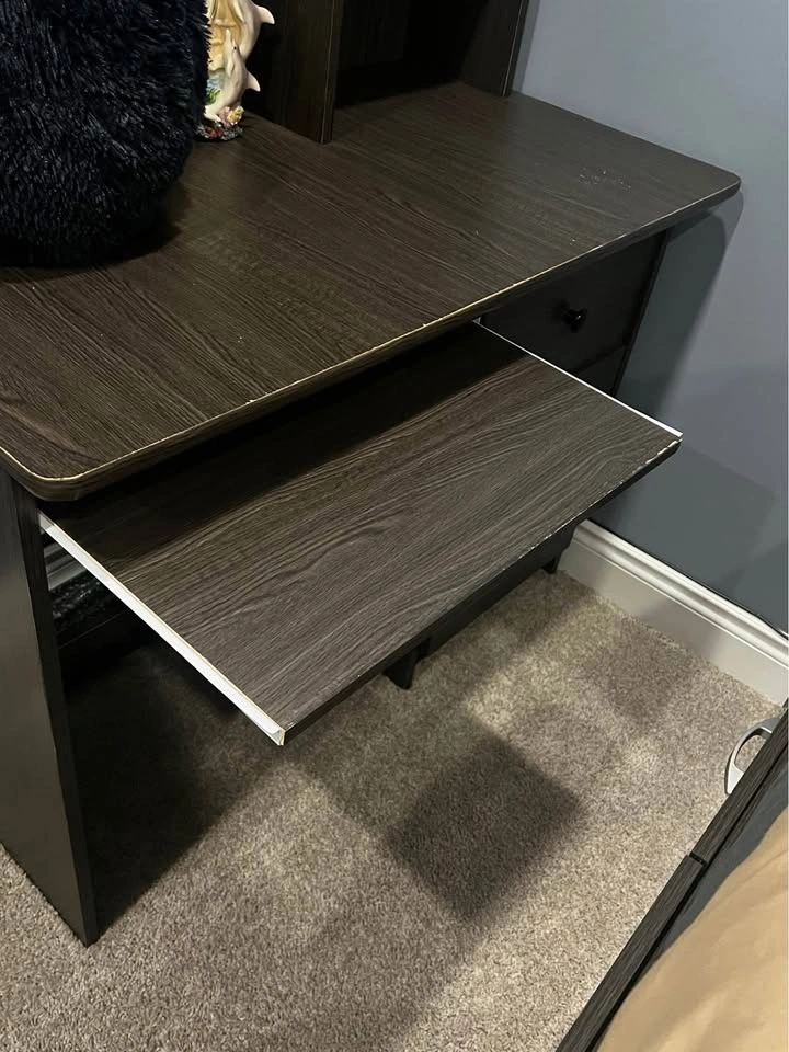 Brown Wood Desk - Great Condition! - photo 2