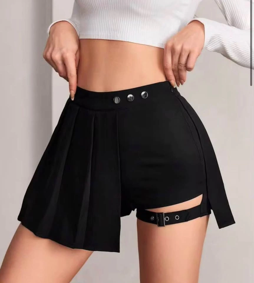 Black skort