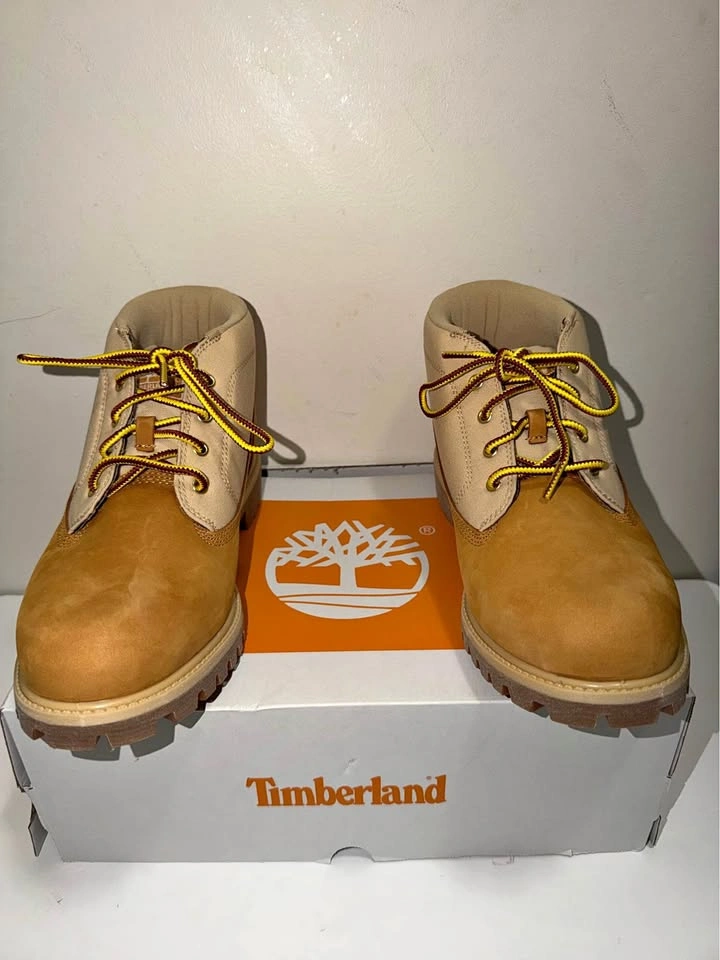 New Timberland Men Chukka Boots Size 11 & 11.5 US