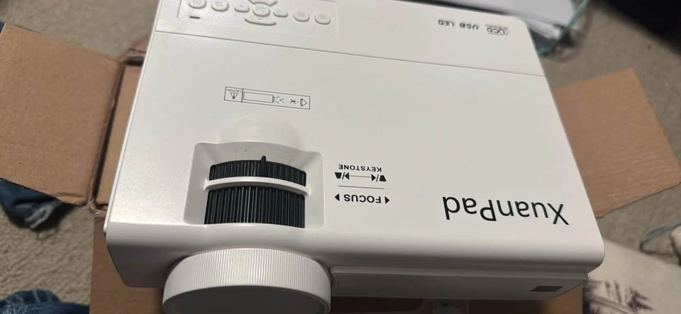XuanPad Portable LED Projector - photo 4