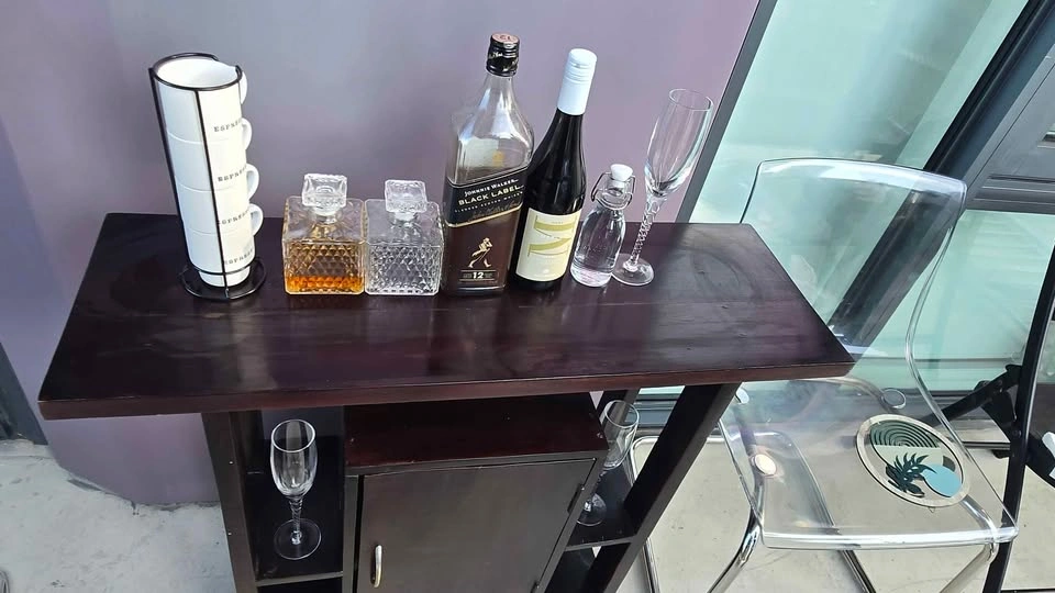 Dark Wood Bar Cabinet - photo 2