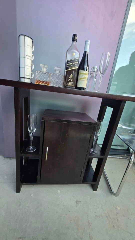Dark Wood Bar Cabinet - photo 5