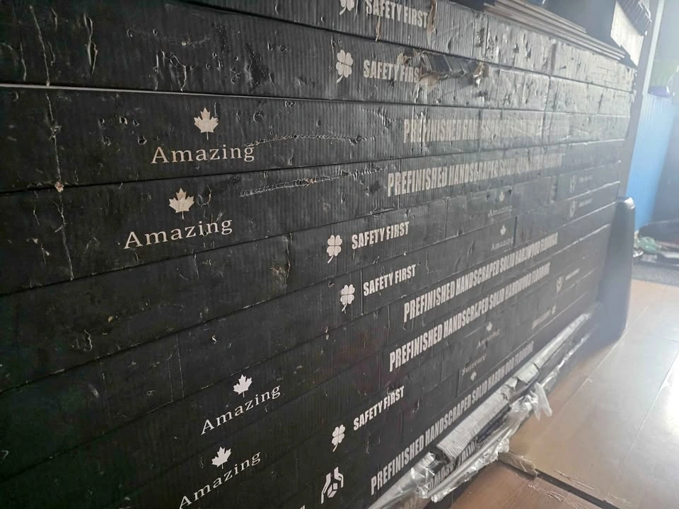 13 boxes of maple hardwood flooring 280+ sqft
