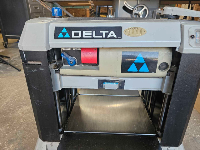 13" Delta Thickness Planer - photo 2