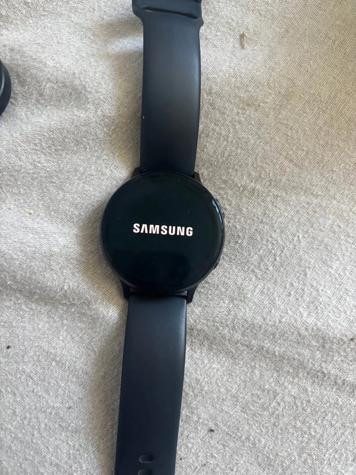 Samsung galaxy watch active 2 - photo 2