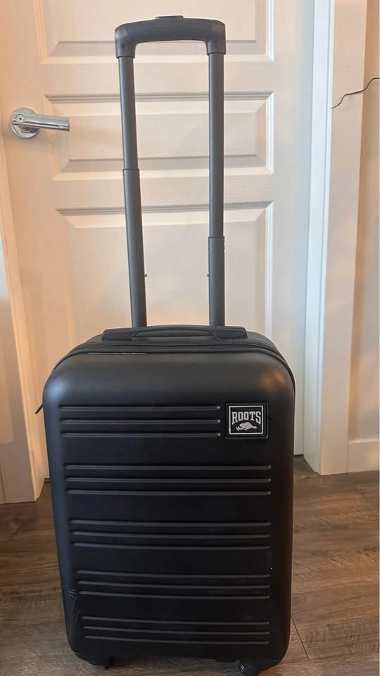 Roots Hardside Carry-On Spinner Suitcase - photo 2