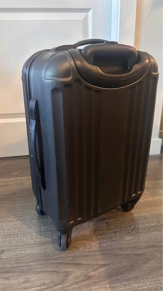 Canada Brand Hardside Spinner Suitcase - photo 3