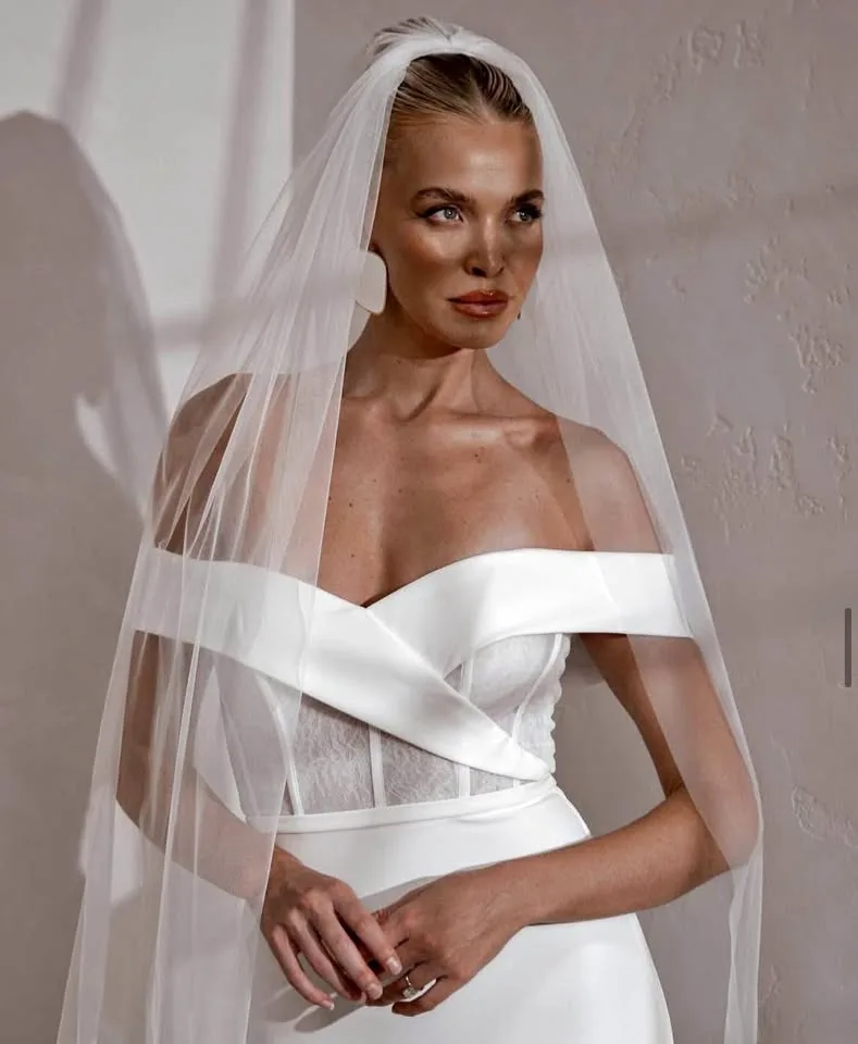 Cathedral Soft white or ivory Veil thumbnail