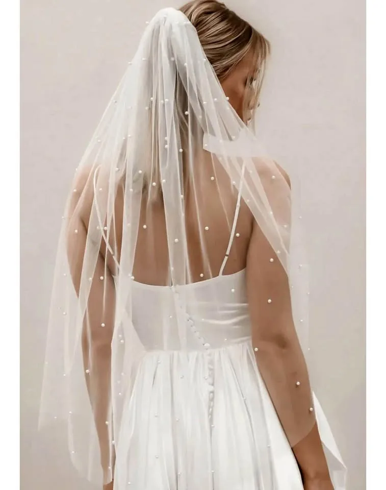 Cathedral Pearl Veil thumbnail