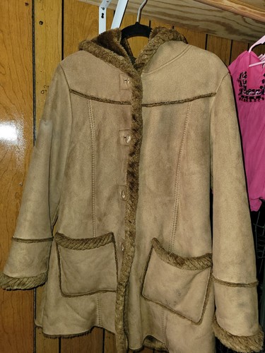 St. John’s Bay Faux Suede And Fur Coat Women’s Large - photo 2