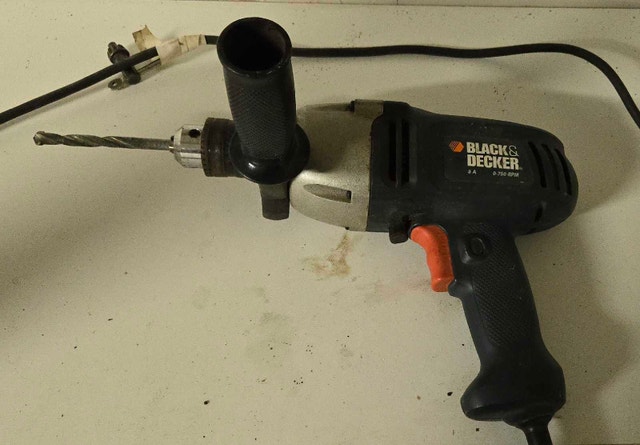 Black & Decker 1/2 Corded Heavy Duty Drill - photo 4