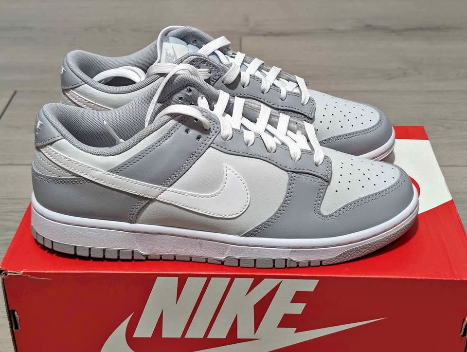 *NEW* Nike "Two Tone" Dunk Low - Size 9.5