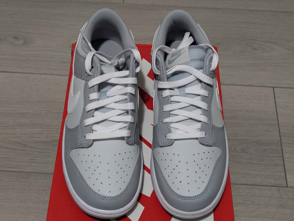 *NEW* Nike "Two Tone" Dunk Low - Size 9.5 - photo 2