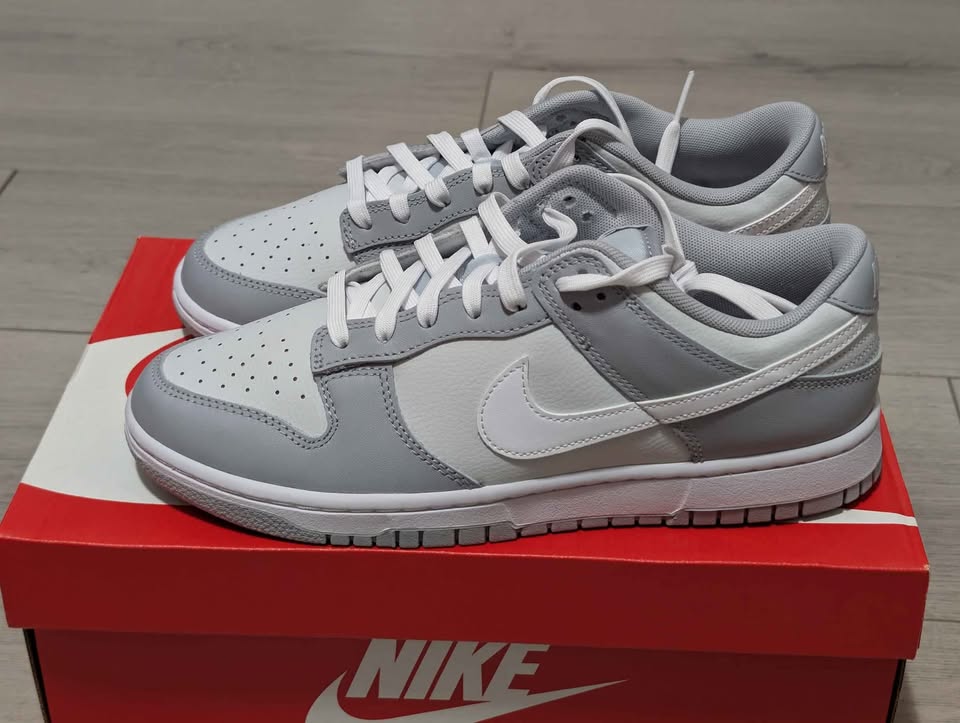 *NEW* Nike "Two Tone" Dunk Low - Size 9.5 - photo 3