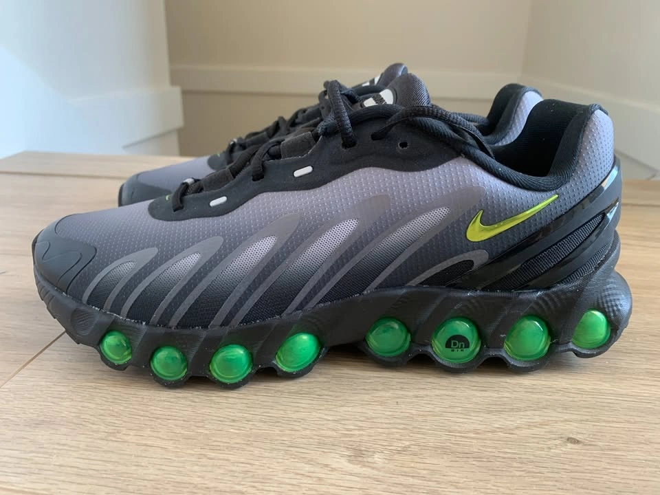 Brand New Nike Men's Air Max Dn8 Black Volt Running Shoes - photo 5