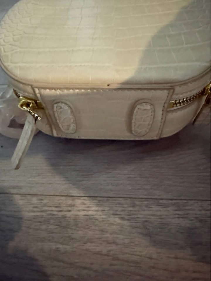 JW PEI Cream Croc-Embossed Round Crossbody Bag - photo 4