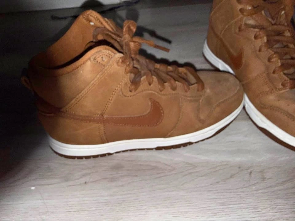 Nike Dunk High Wheat