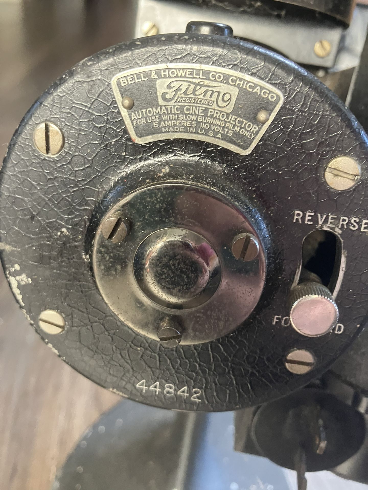 Vintage Bell & Howell Filmo 476 Cine Projector – 1920s – With Ca - photo 3